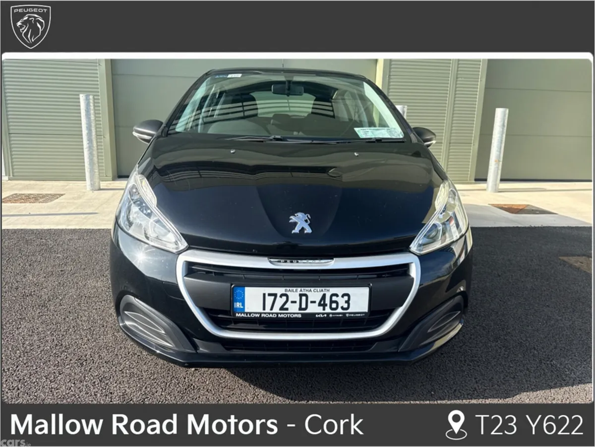 Peugeot 208 Hatchback, Petrol, 2017, Black
