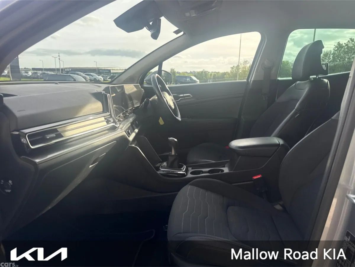 Kia Sportage MPV, Diesel, 2022, Grey