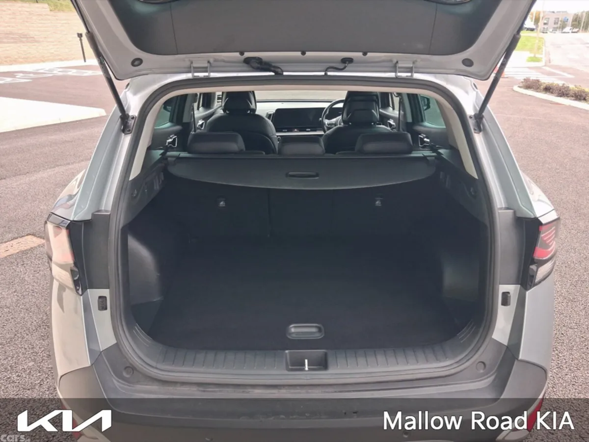 Kia Sportage MPV, Diesel, 2022, Grey