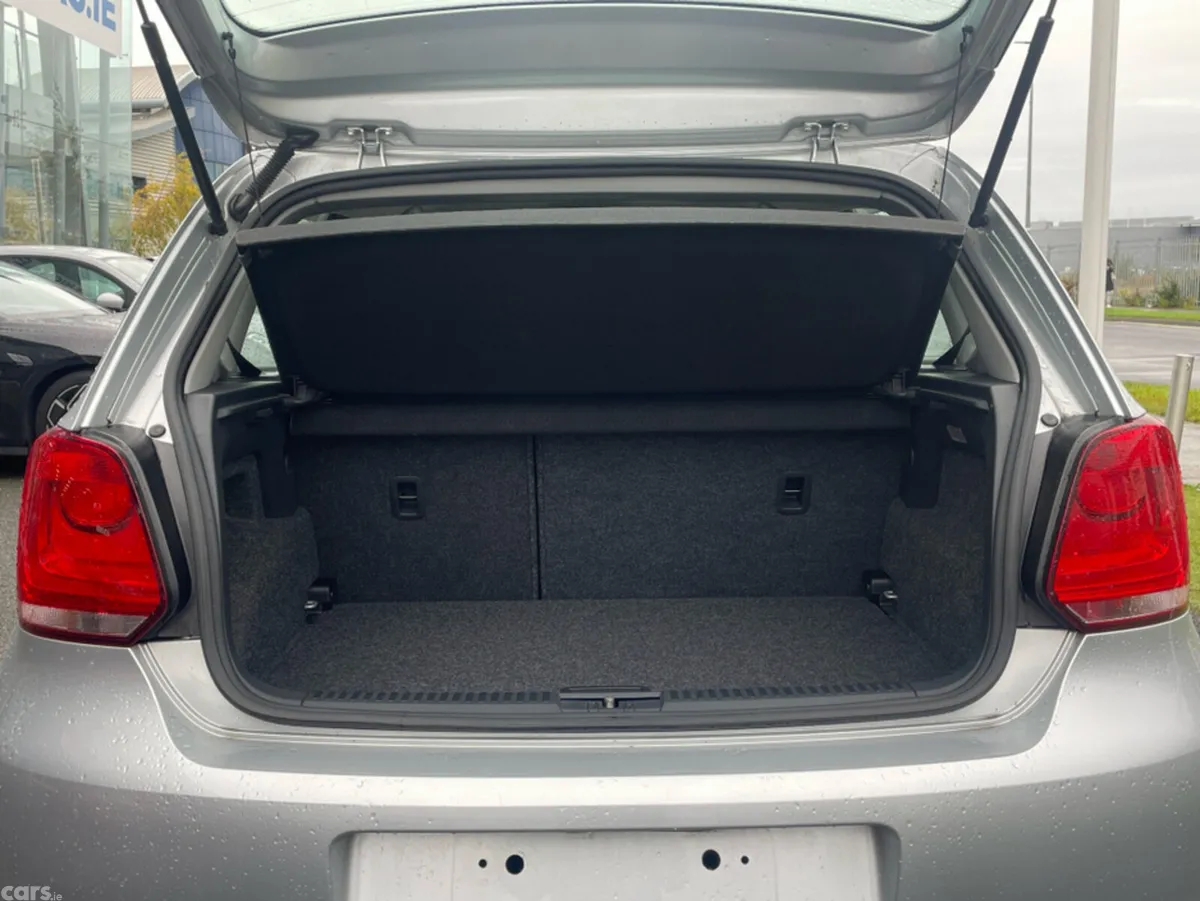 Volkswagen Polo Hatchback, Petrol, 2013, Silver