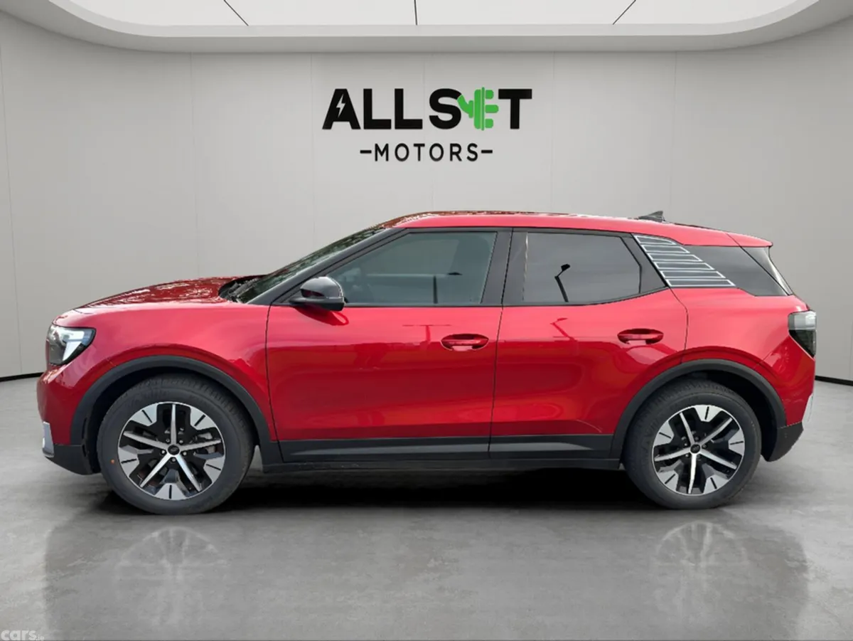 Ford Explorer MPV, Electric, 2024, Red