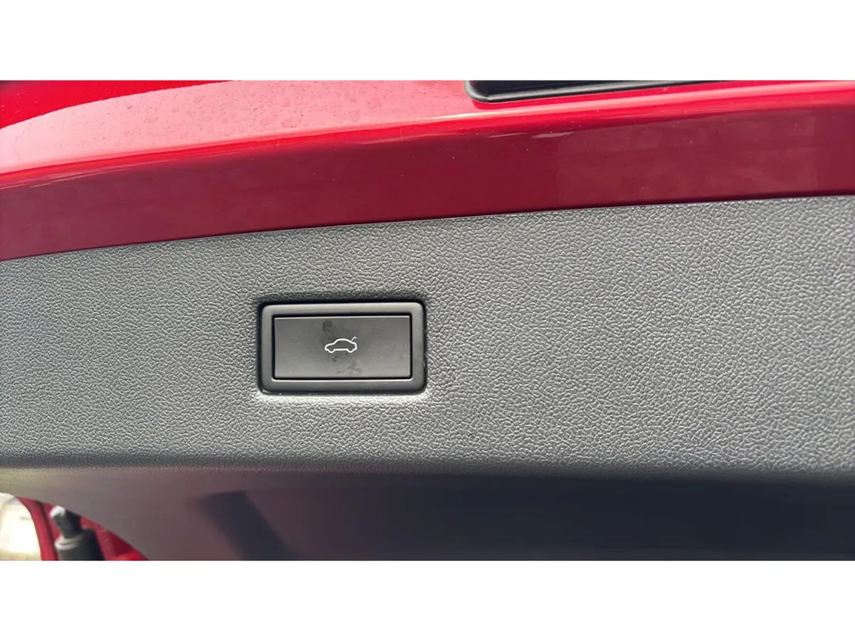 Ford Explorer MPV, Electric, 2024, Red