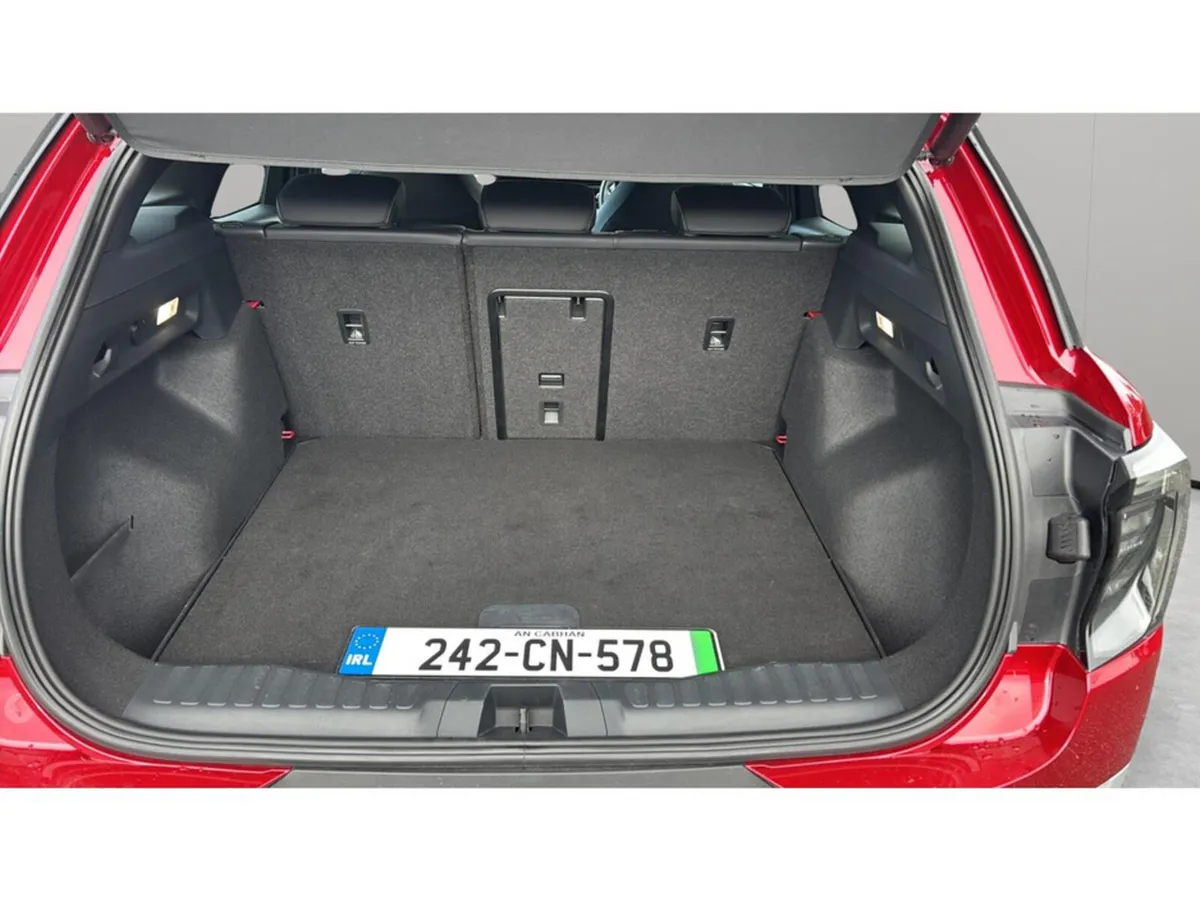 Ford Explorer MPV, Electric, 2024, Red