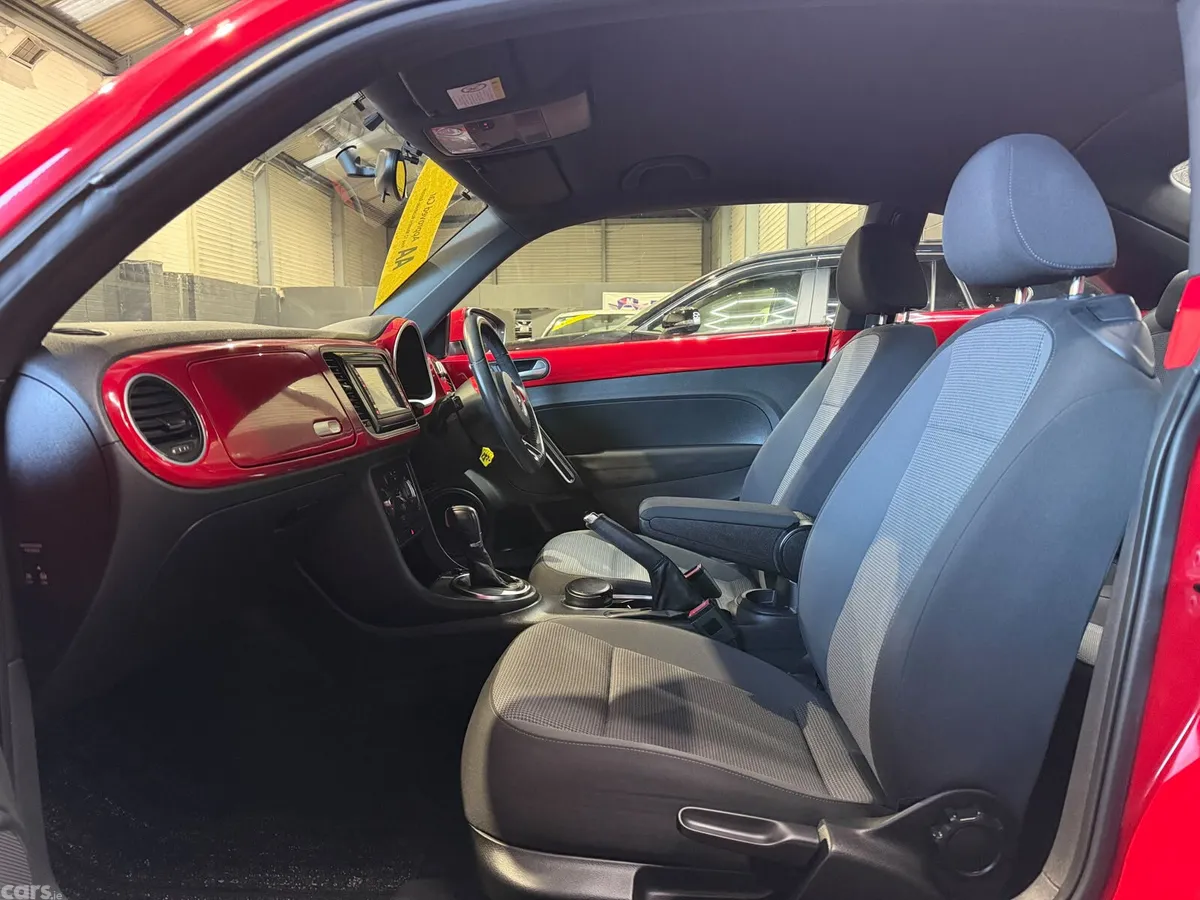 Volkswagen Beetle Hatchback, Petrol, 2013, Red