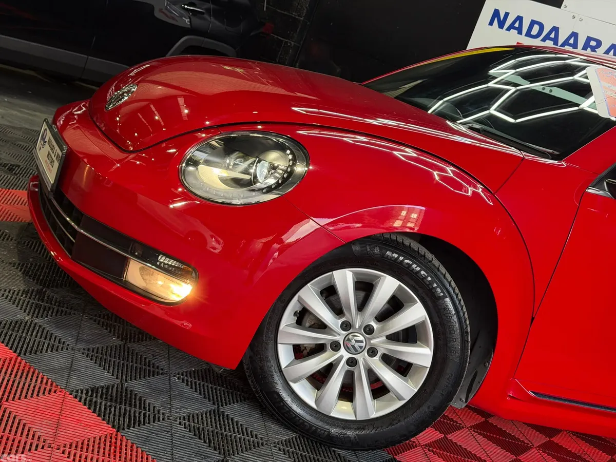 Volkswagen Beetle Hatchback, Petrol, 2013, Red