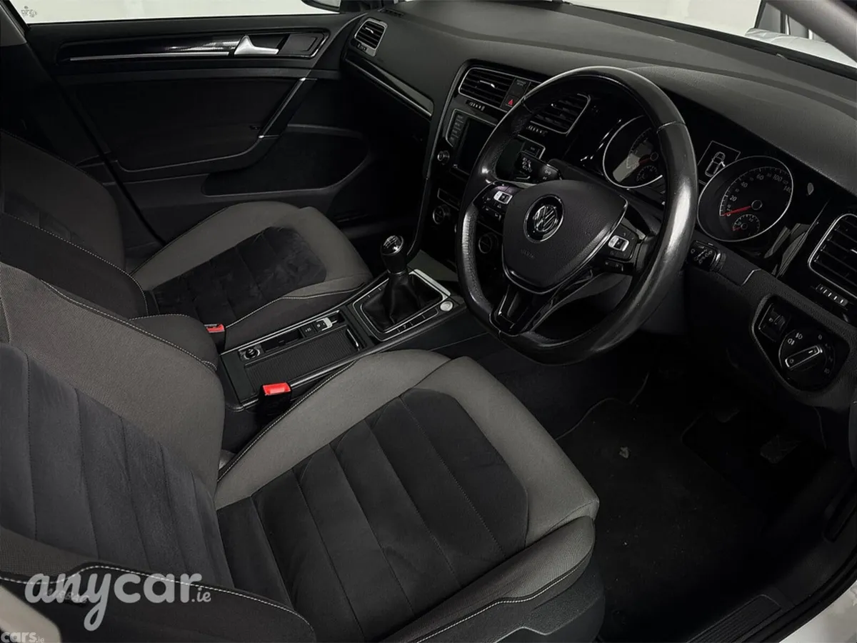 Volkswagen Golf Estate, Petrol, 2016, White