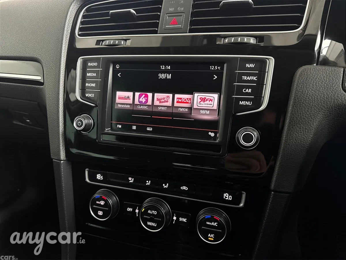 Volkswagen Golf Estate, Petrol, 2016, White