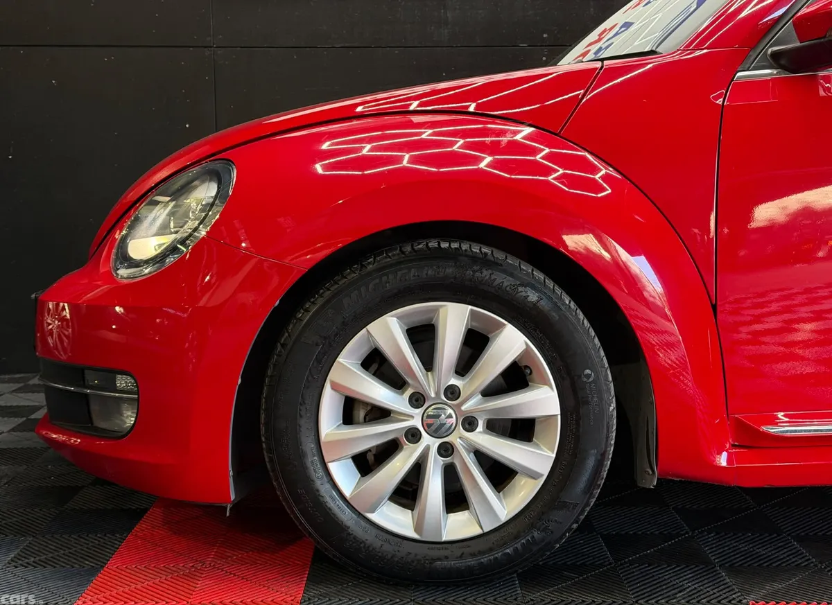 Volkswagen Beetle Hatchback, Petrol, 2013, Red