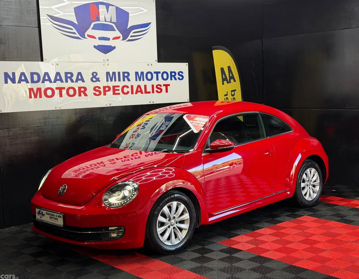 Volkswagen Beetle Hatchback, Petrol, 2013, Red