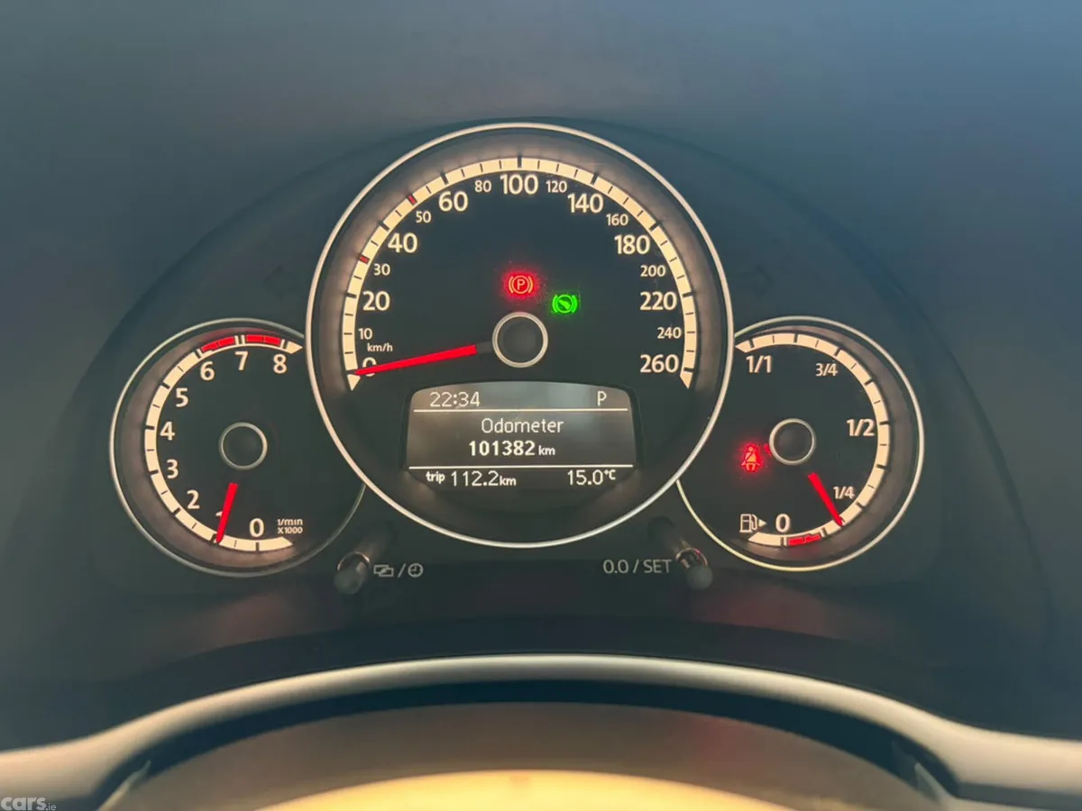 Volkswagen Beetle Hatchback, Petrol, 2013, White