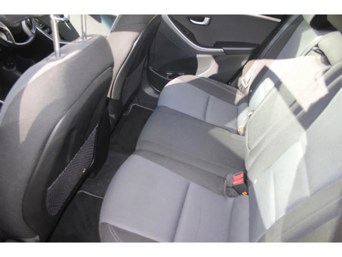 Hyundai i30 Hatchback, Diesel, 2017, White