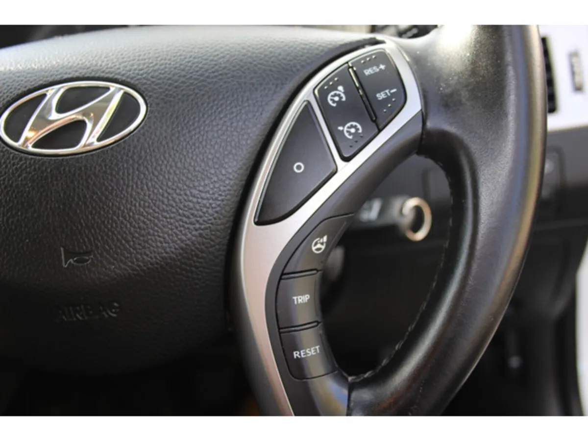 Hyundai i30 Hatchback, Diesel, 2017, White