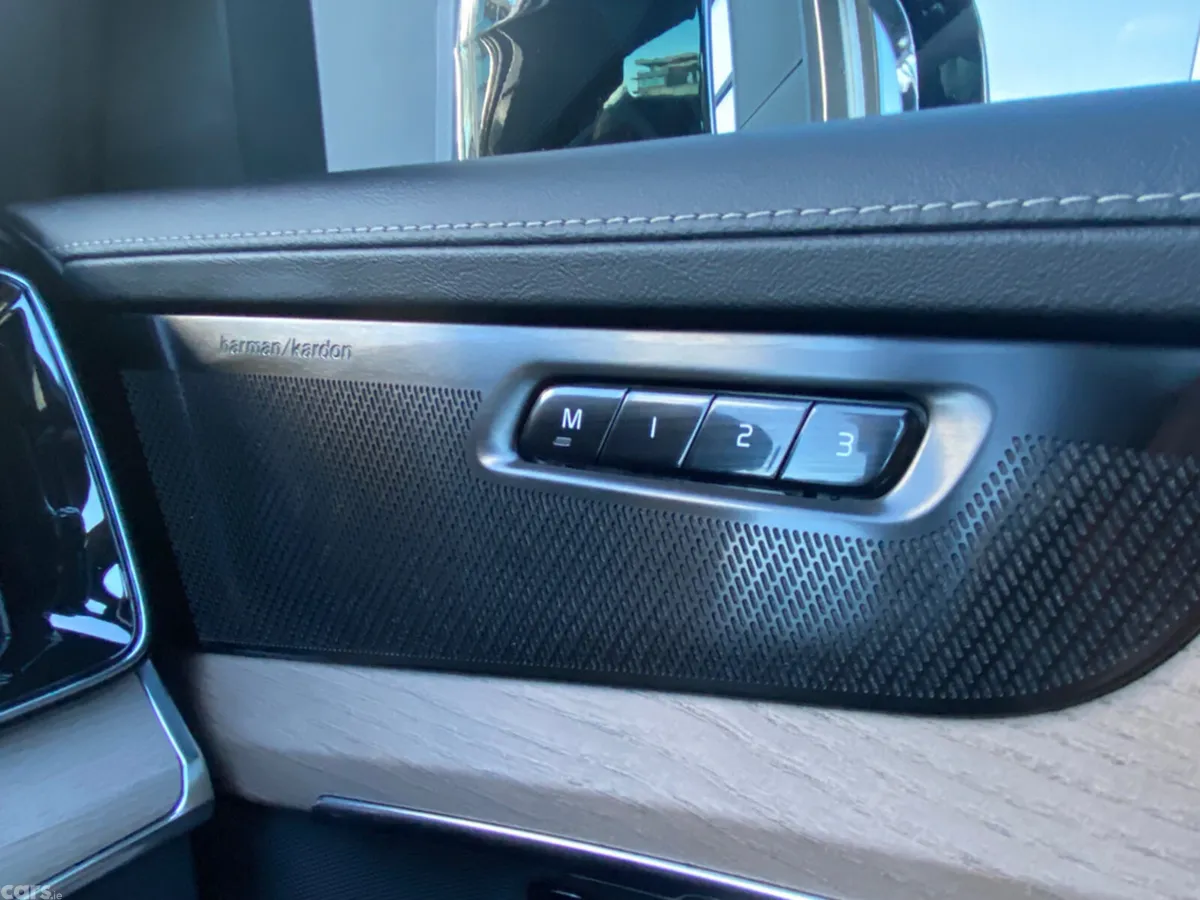 Volvo XC90 Estate, Petrol Plug-in Hybrid, 2026, Black