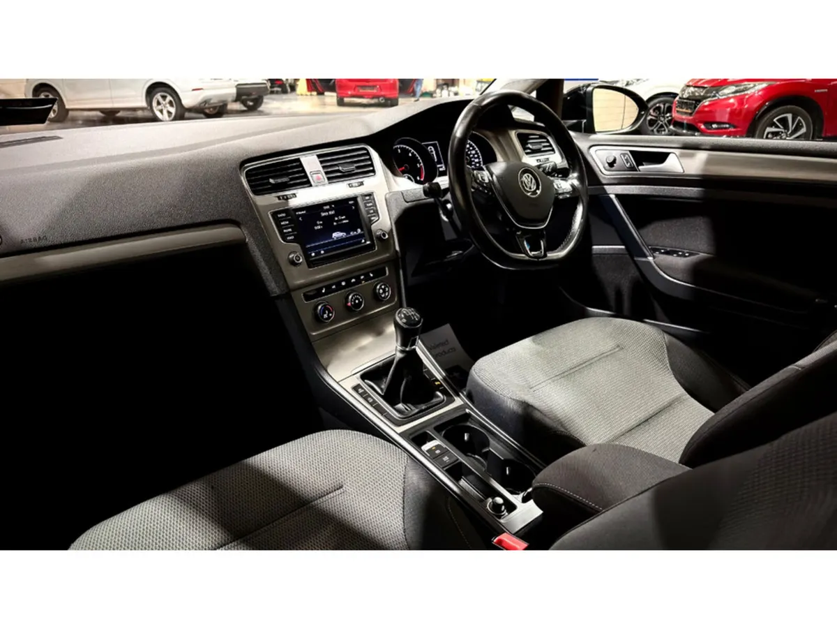 Volkswagen Golf Hatchback, Diesel, 2017, Black