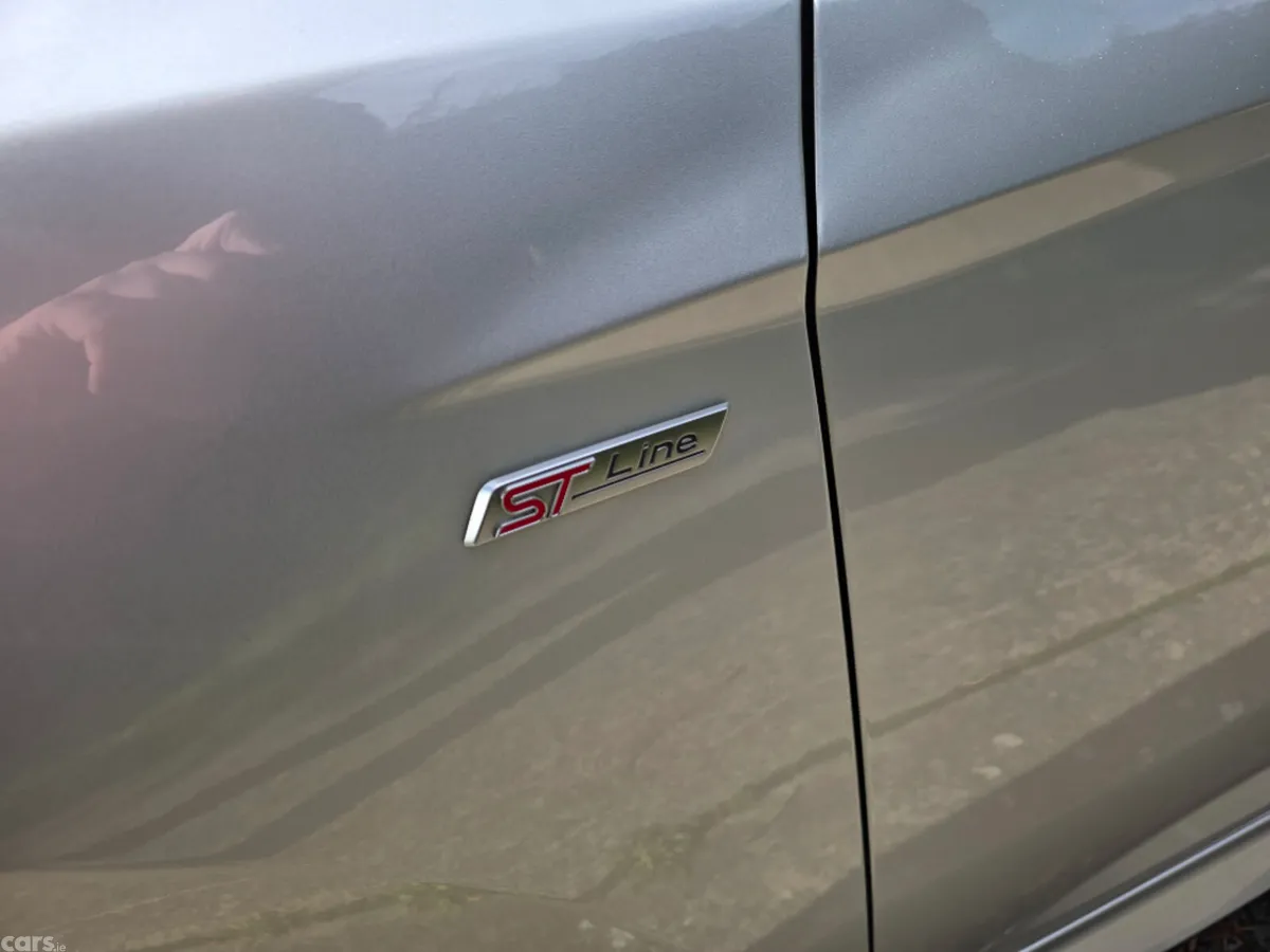 Ford Focus Hatchback, Diesel, 2018, Grey