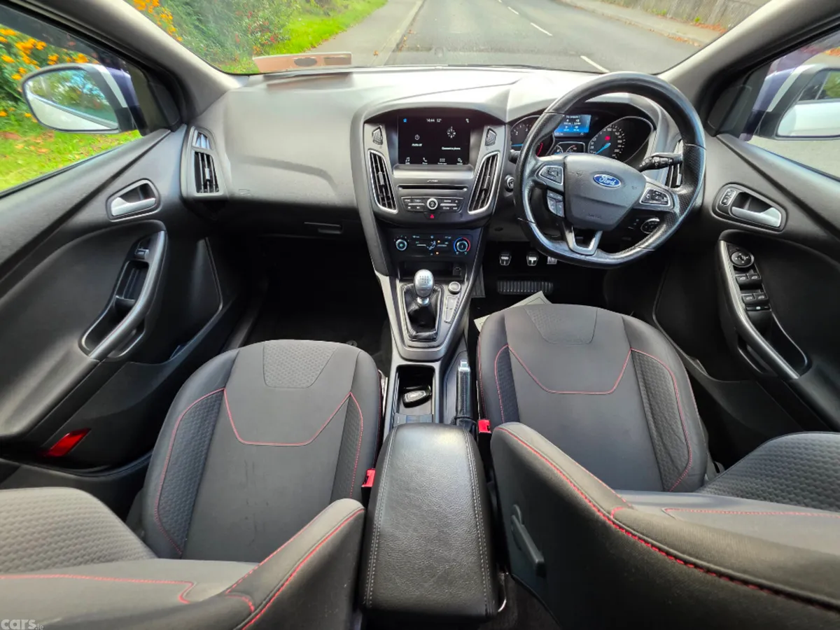 Ford Focus Hatchback, Diesel, 2018, Grey