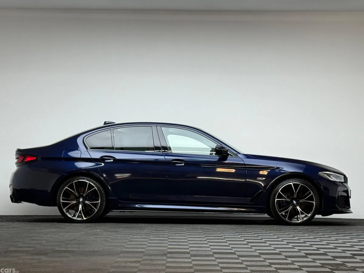 BMW 5-Series Saloon, Petrol Plug-in Hybrid, 2022, Blue