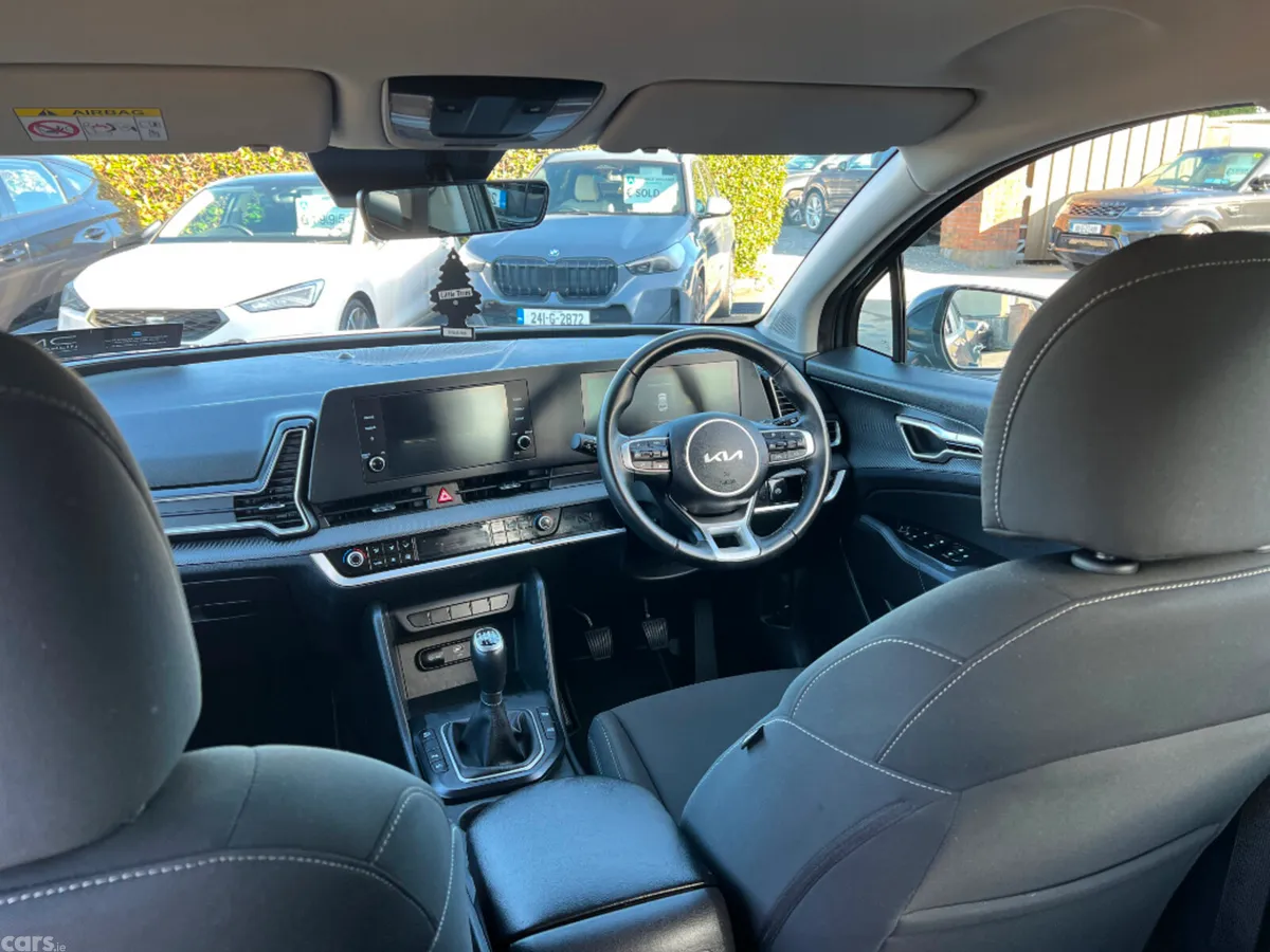 Kia Sportage MPV, Diesel, 2023, Grey