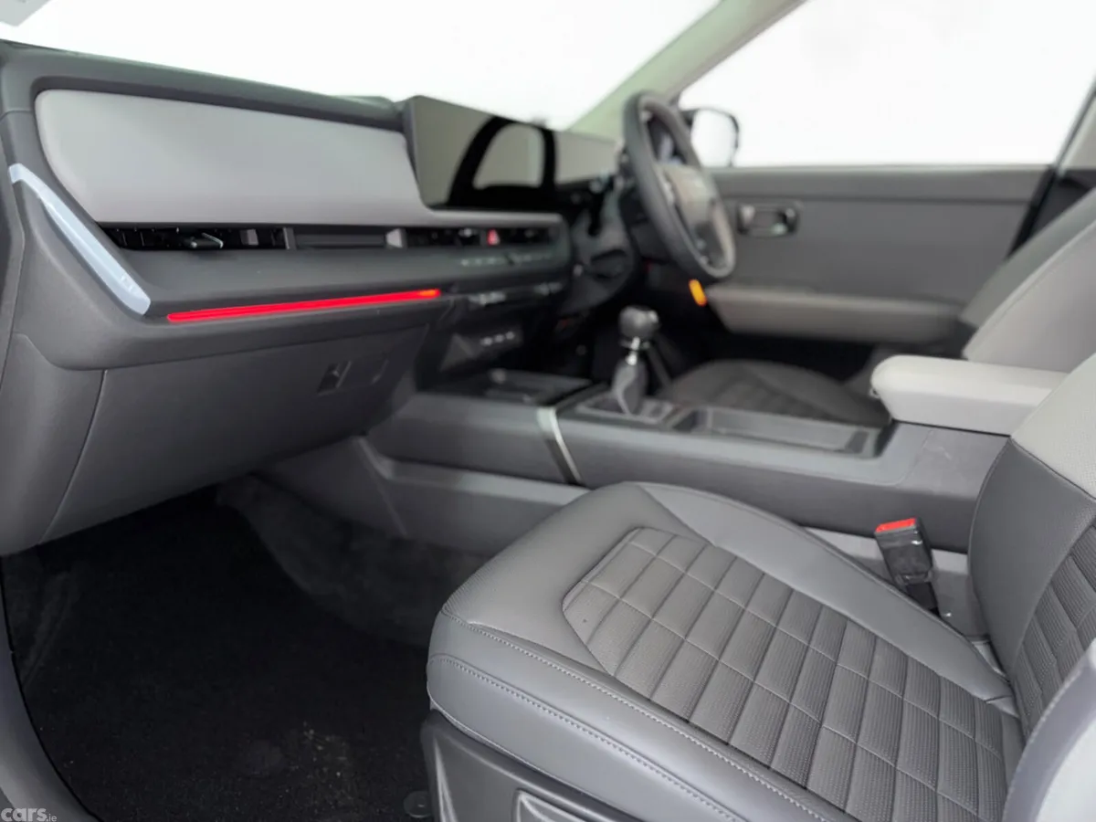 Kia Seltos SUV, Petrol Hybrid, 2027, Blue