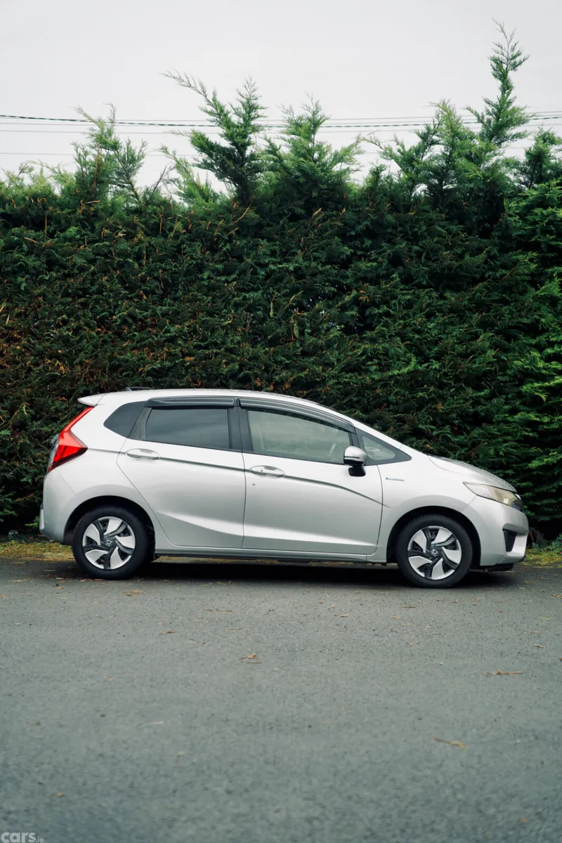 Honda Fit Hatchback, Petrol Hybrid, 2015, Silver