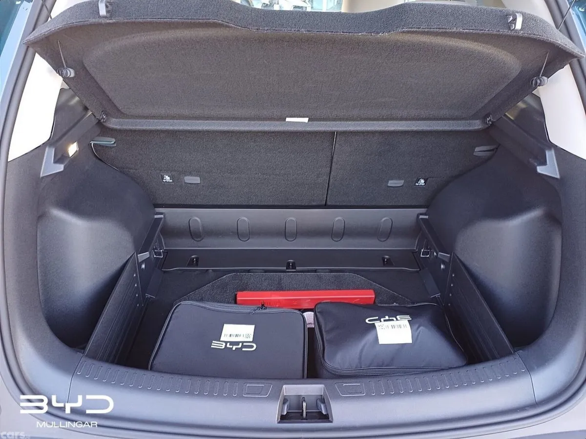 BYD ATTO 2 SUV, Petrol Plug-in Hybrid, 2027, Blue