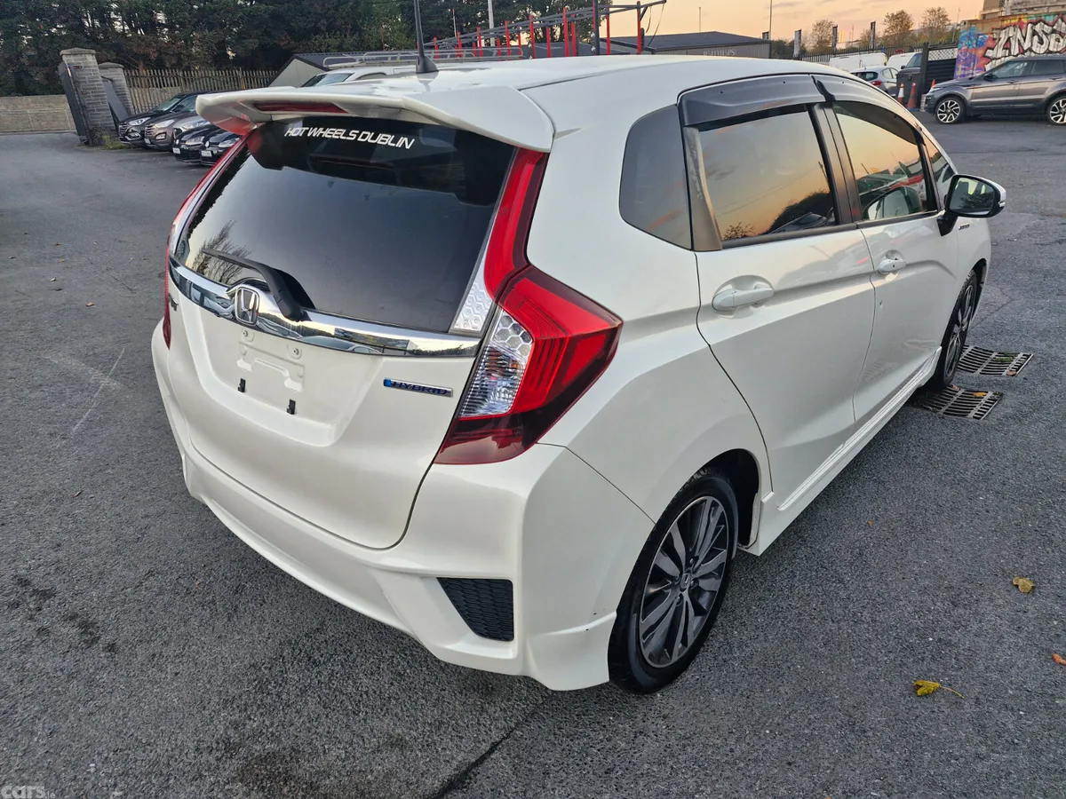 Honda Fit Hatchback, Petrol Hybrid, 2014, White
