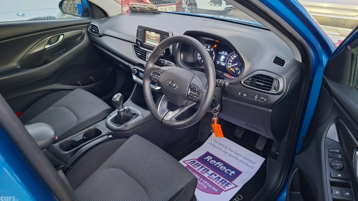 Hyundai i30 Hatchback, Petrol, 2017, Blue