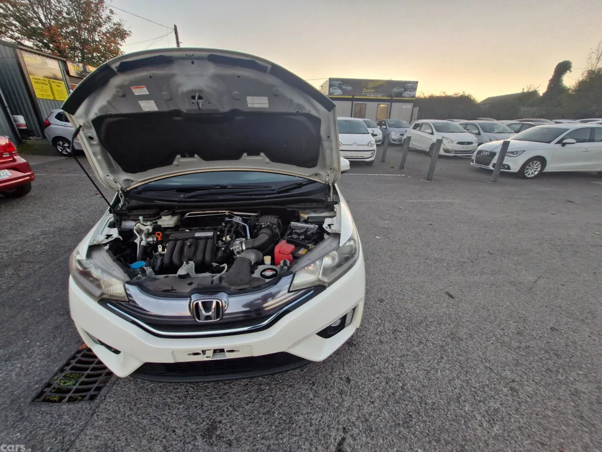Honda Fit Hatchback, Petrol Hybrid, 2014, White