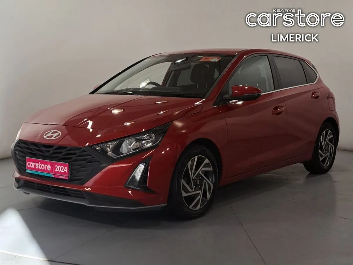 Hyundai i20 Hatchback, Petrol, 2024, Red