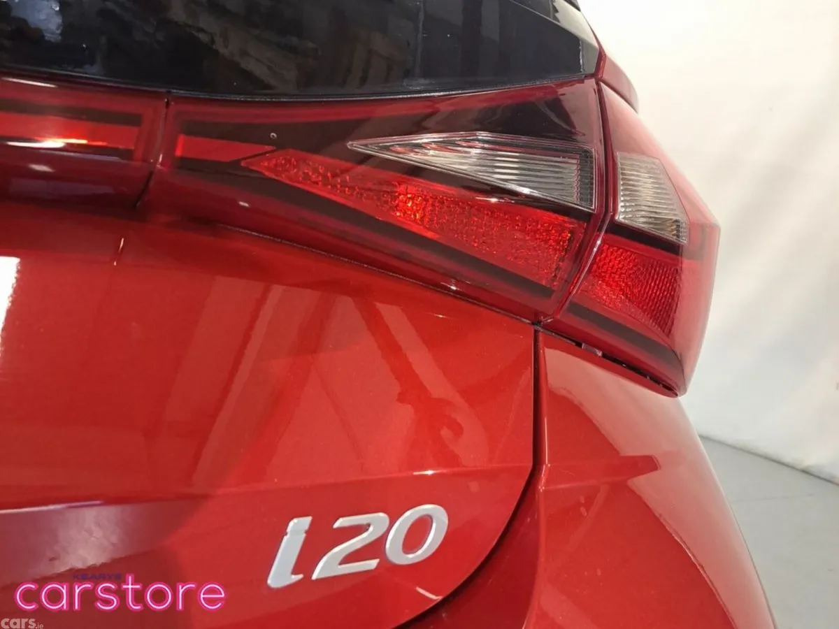 Hyundai i20 Hatchback, Petrol, 2024, Red