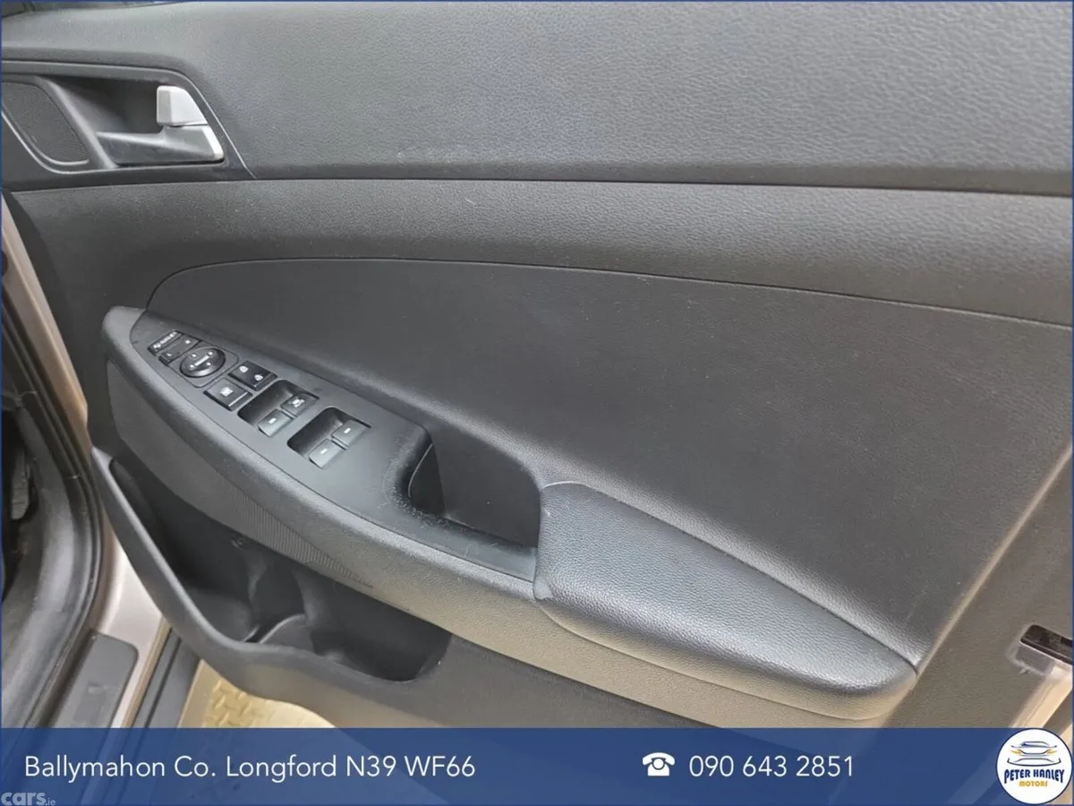 Hyundai Tucson SUV, Diesel, 2017, Gold