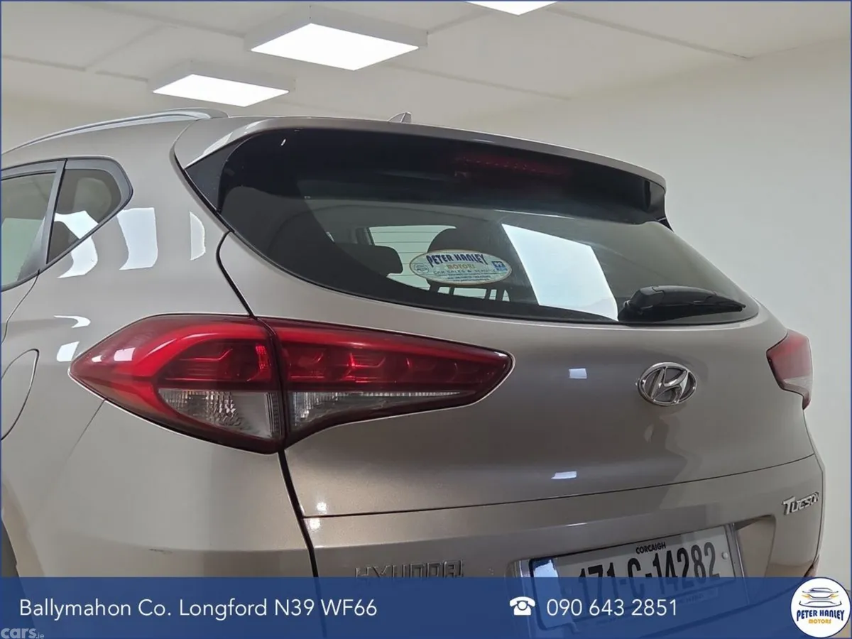 Hyundai Tucson SUV, Diesel, 2017, Gold