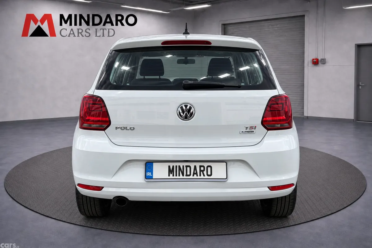 Volkswagen Polo Hatchback, Petrol, 2017, White
