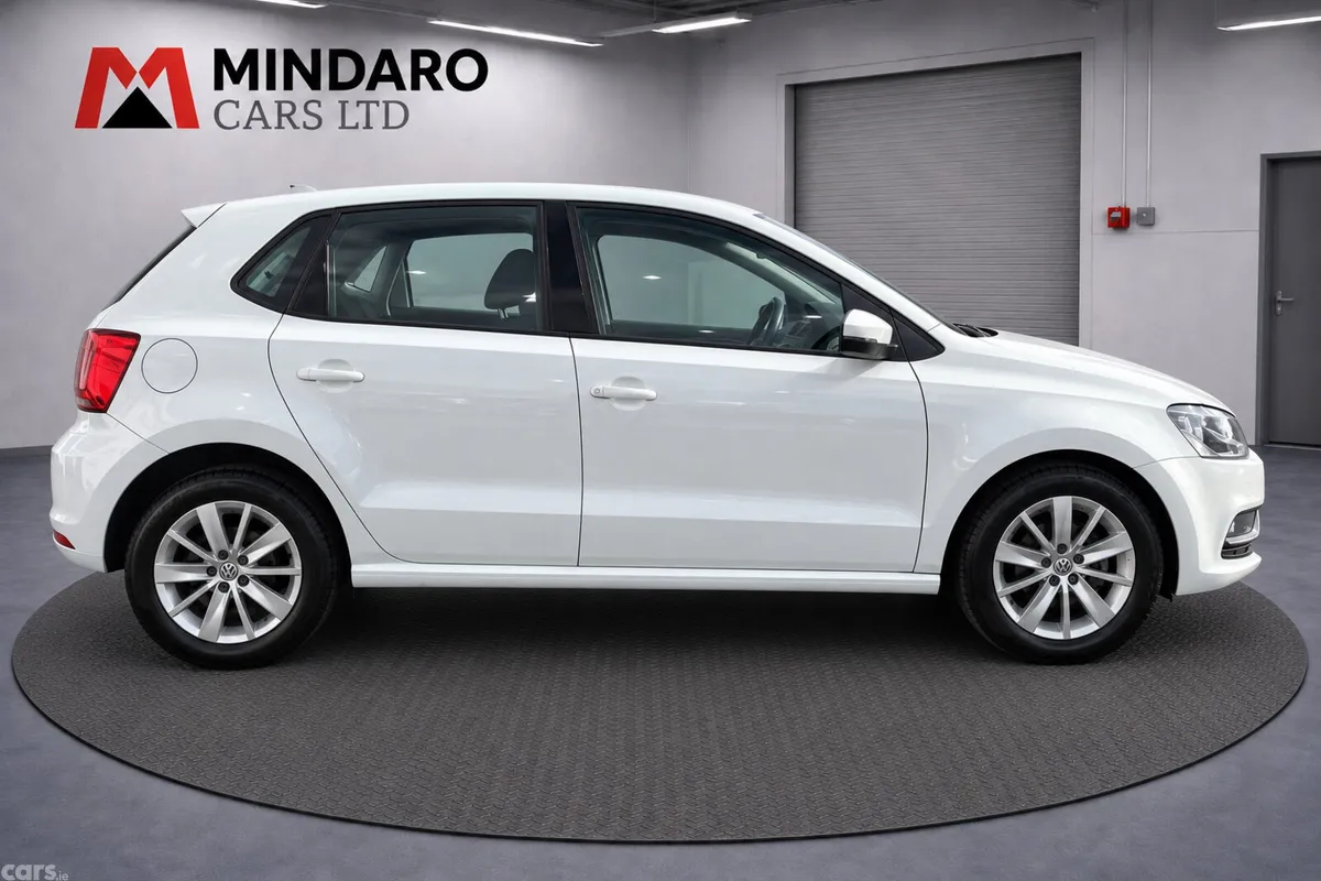 Volkswagen Polo Hatchback, Petrol, 2017, White