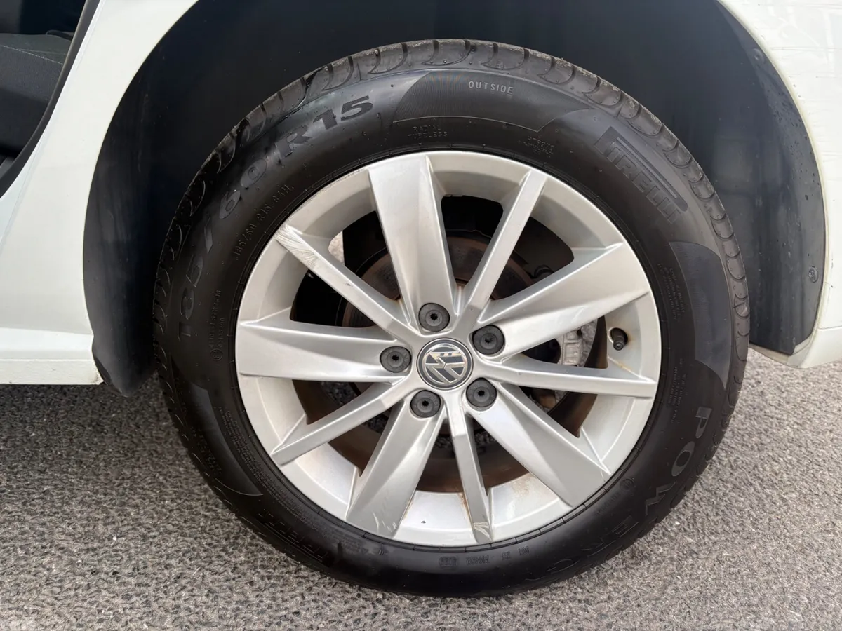 Volkswagen Polo Hatchback, Petrol, 2017, White