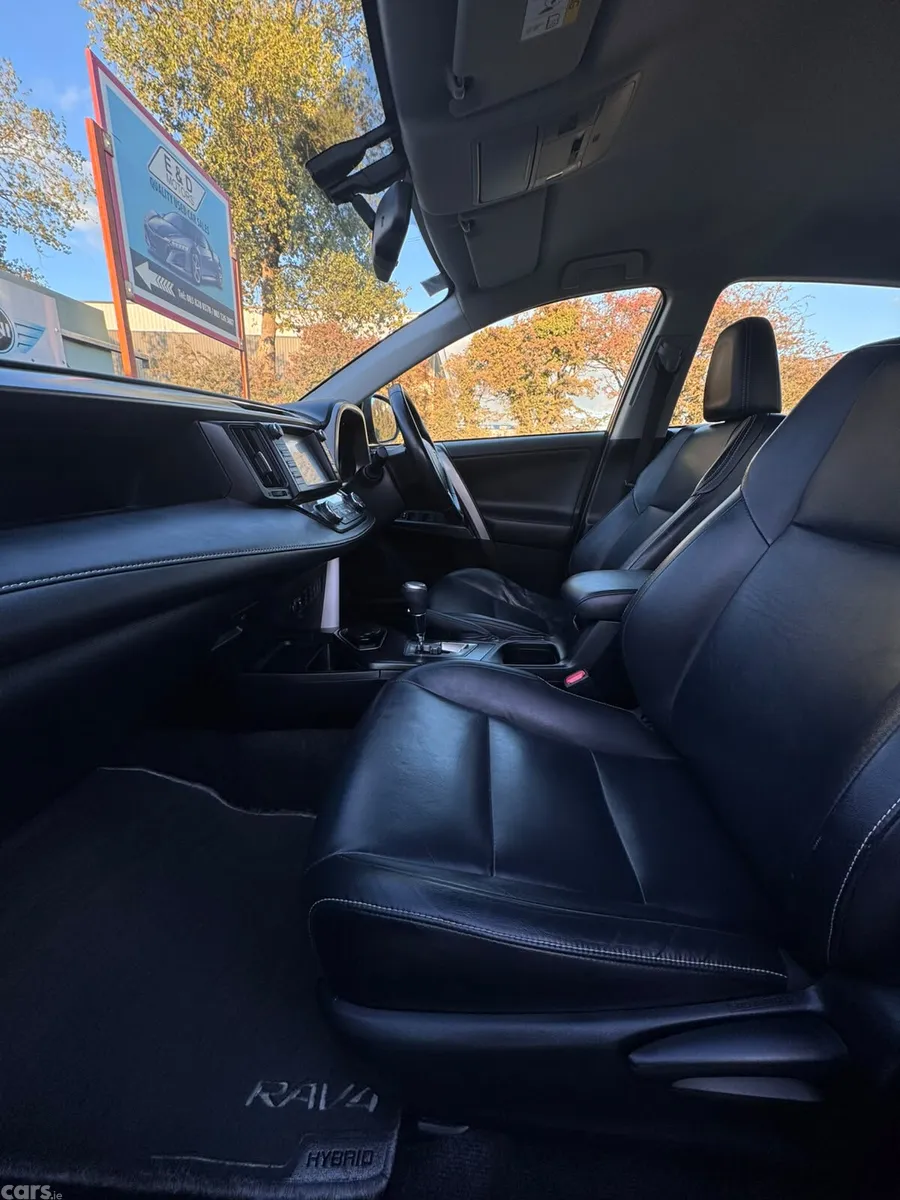Toyota RAV4 SUV, Petrol Hybrid, 2016, Red