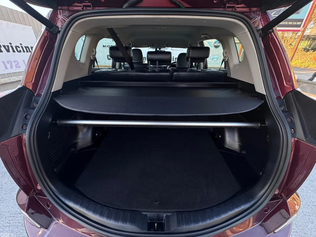 Toyota RAV4 SUV, Petrol Hybrid, 2016, Red