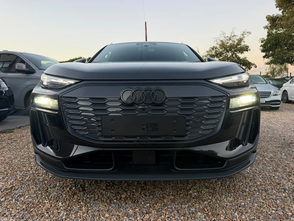 Audi Q6 e-tron SUV, Electric, 2026, Grey