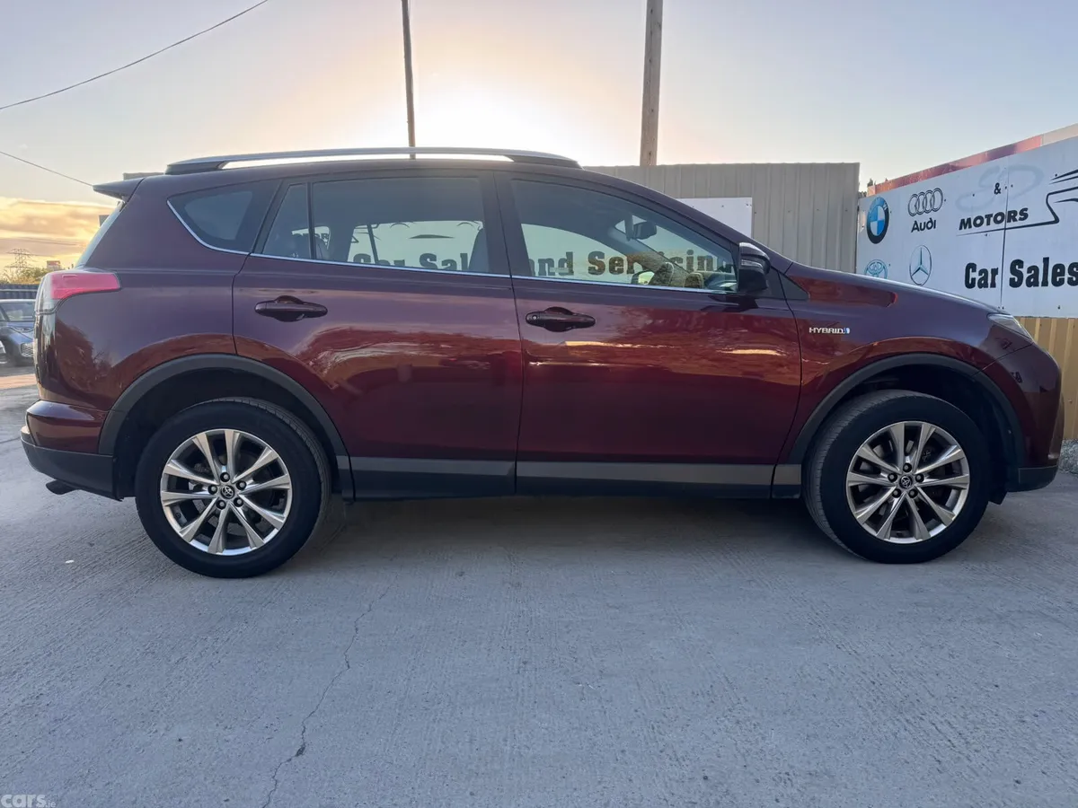 Toyota RAV4 SUV, Petrol Hybrid, 2016, Red