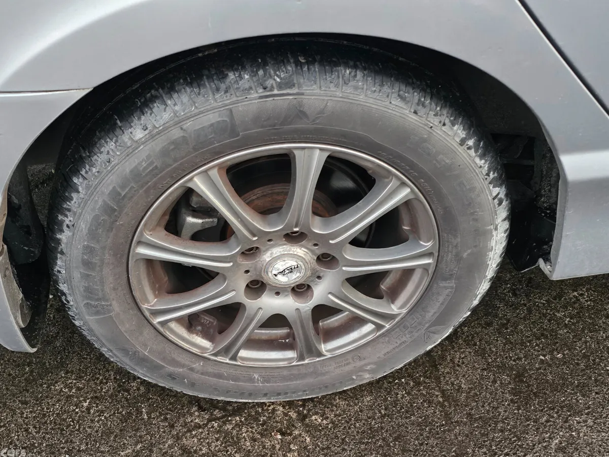 Honda Civic Saloon, Petrol Hybrid, 2010, Silver