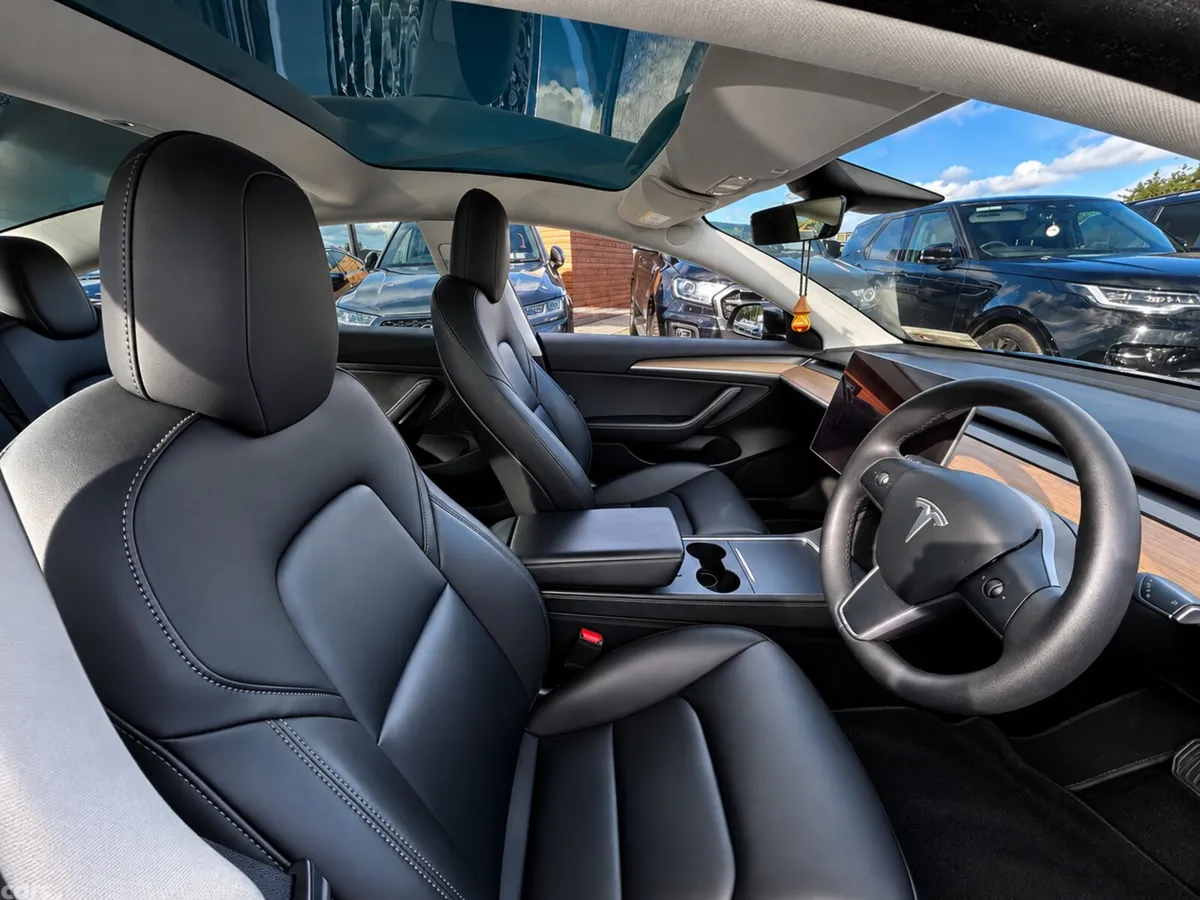 Tesla Model 3 Saloon, Electric, 2023, Black