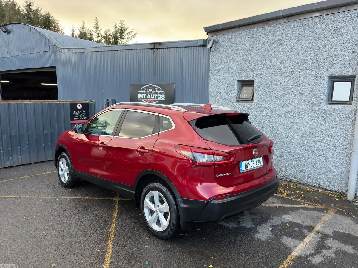 Nissan Qashqai MPV, Diesel, 2018, Red