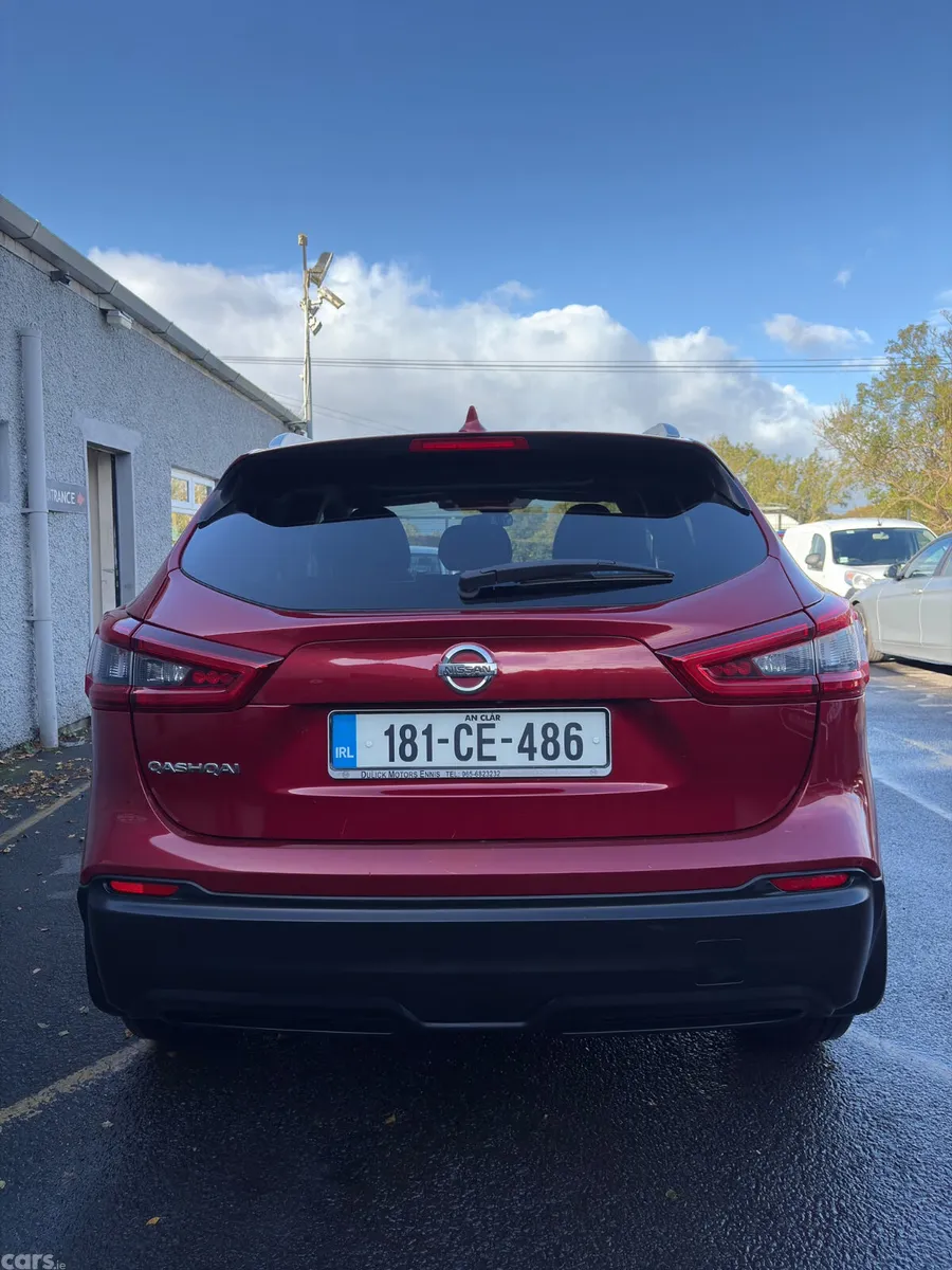 Nissan Qashqai MPV, Diesel, 2018, Red