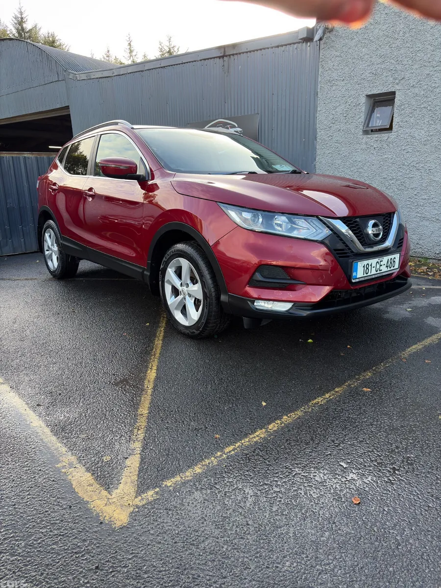 Nissan Qashqai MPV, Diesel, 2018, Red