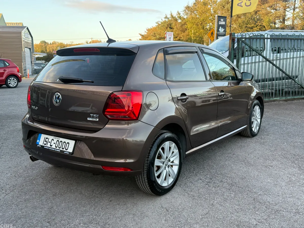 Volkswagen Polo Hatchback, Petrol, 2015, Brown
