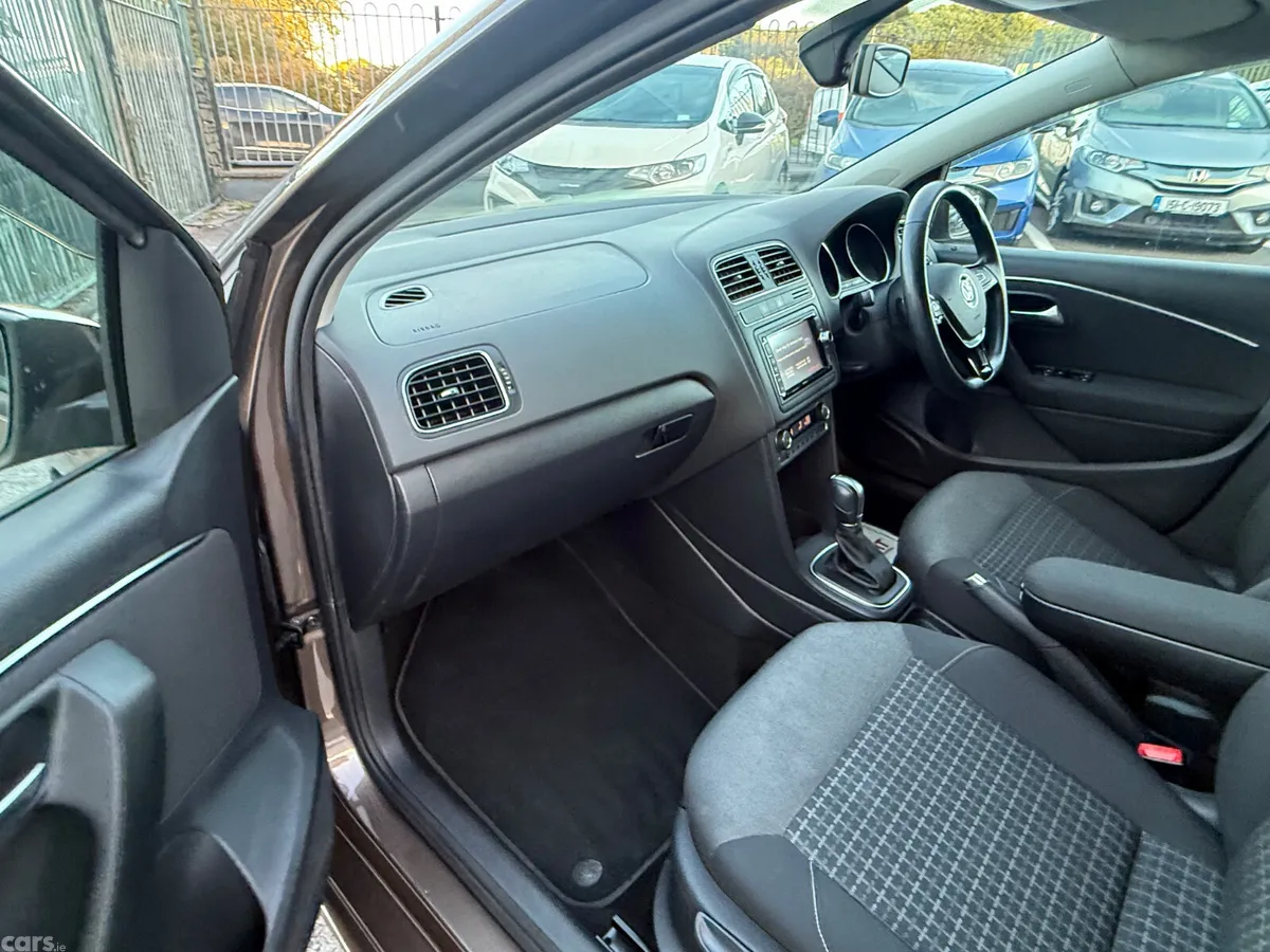 Volkswagen Polo Hatchback, Petrol, 2015, Brown