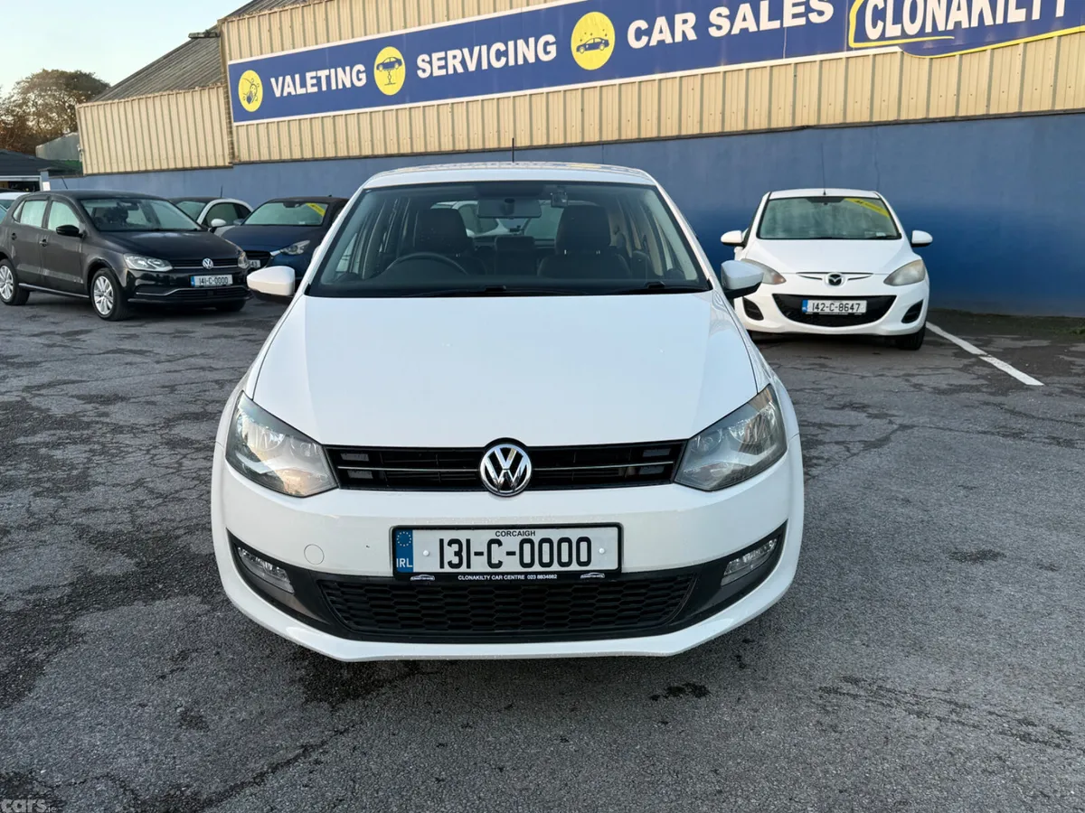 Volkswagen Polo Hatchback, Petrol, 2013, White