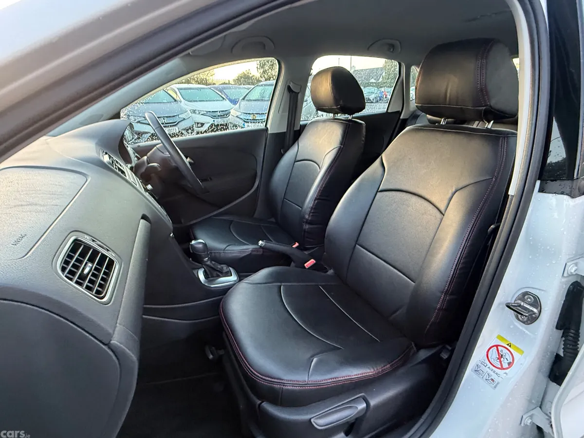 Volkswagen Polo Hatchback, Petrol, 2013, White