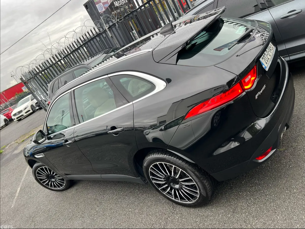 Jaguar F-Pace SUV, Diesel, 2020, Black