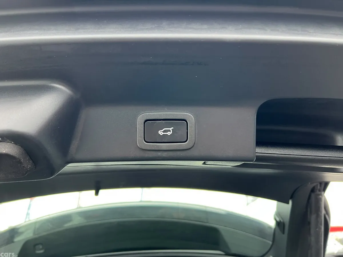 Jaguar F-Pace SUV, Diesel, 2020, Black